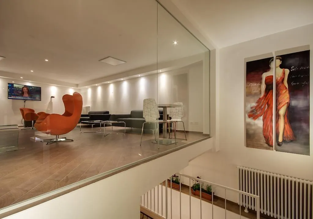 Genius Hotel Downtown Milan