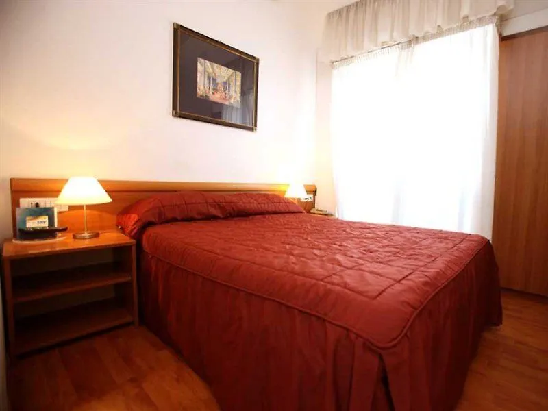 Genius Hotel Downtown Milan 3*,  Italy