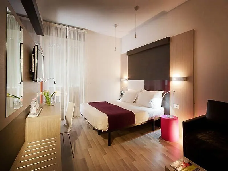 Genius Hotel Downtown Milan 3*,