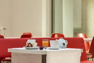 Genius Hotel Downtown Milan 3*,  Italy