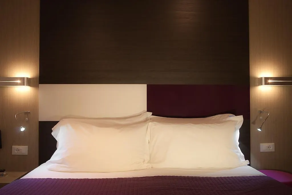 Genius Hotel Downtown Milan