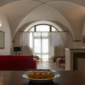  Apartment Characteristic In The Center Of Italy